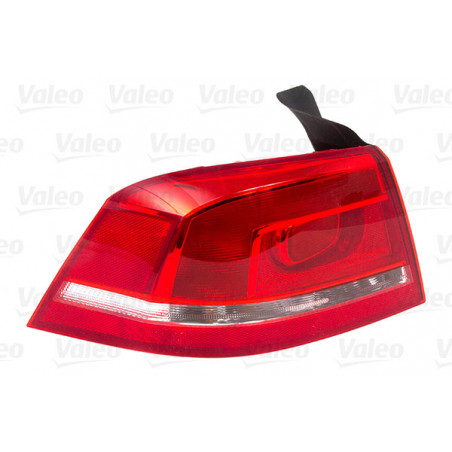 Feu arrière VALEO