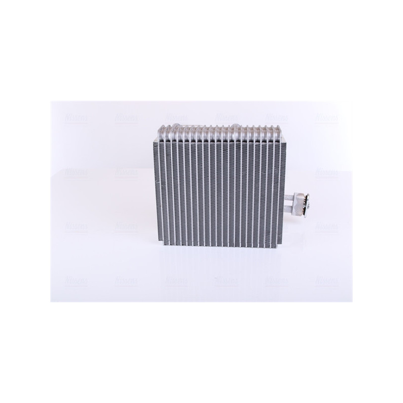 Evaporateur de climatisation NISSENS