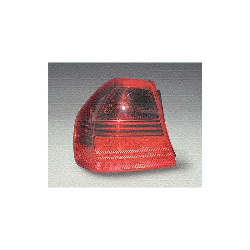 Feu arrière MAGNETI MARELLI