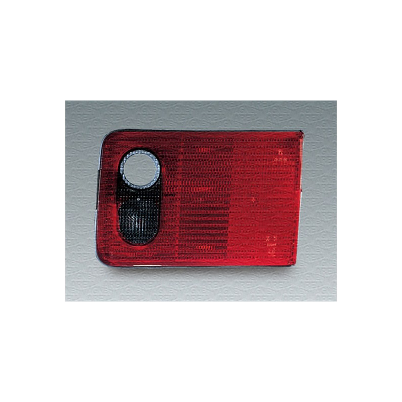 Feu arrière MAGNETI MARELLI