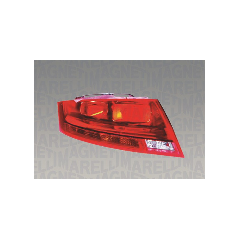 Feu arrière MAGNETI MARELLI