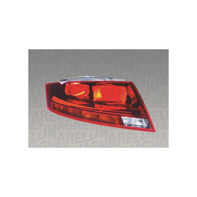 Feu arrière MAGNETI MARELLI