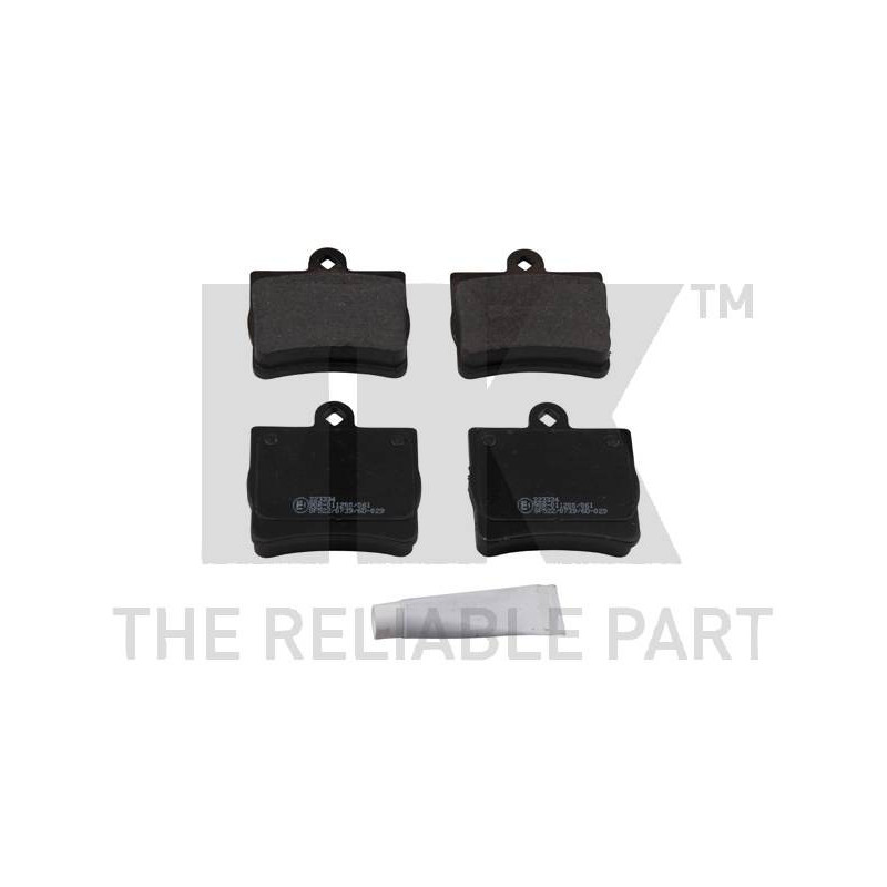 Jeu de quatre plaquettes de frein à disque NK