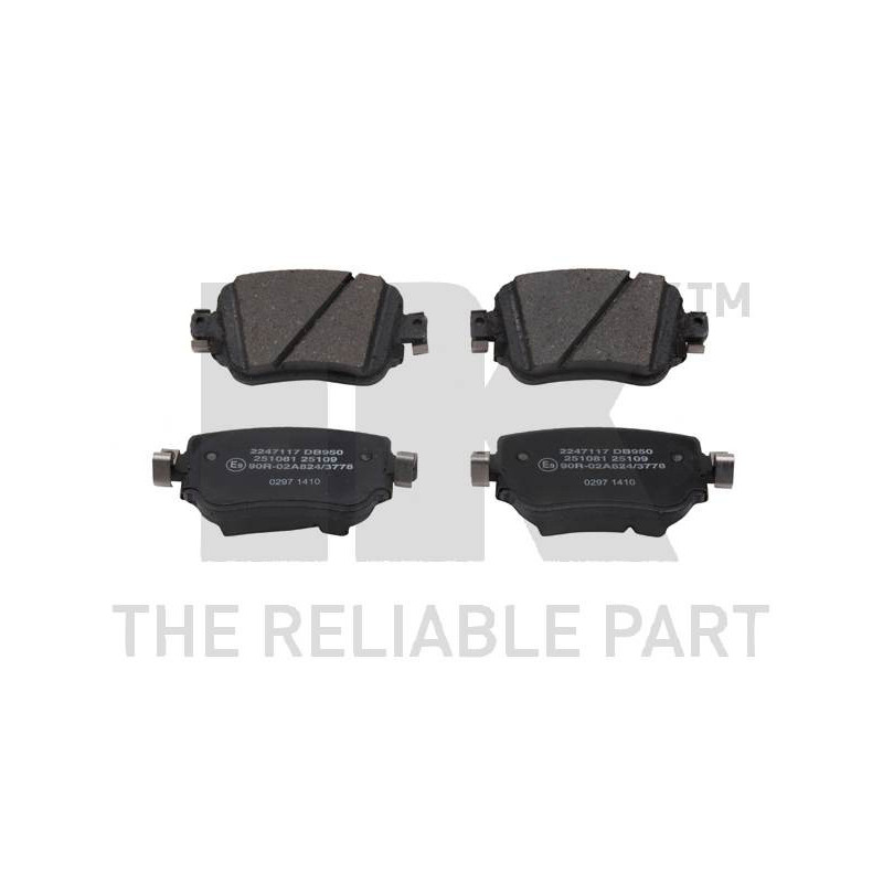 Jeu de quatre plaquettes de frein à disque NK