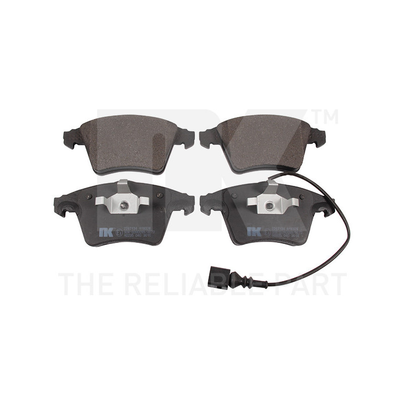 Jeu de quatre plaquettes de frein à disque NK