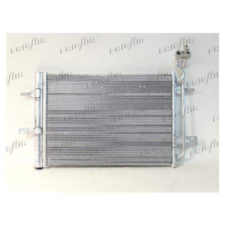 Condenseur de climatisation...