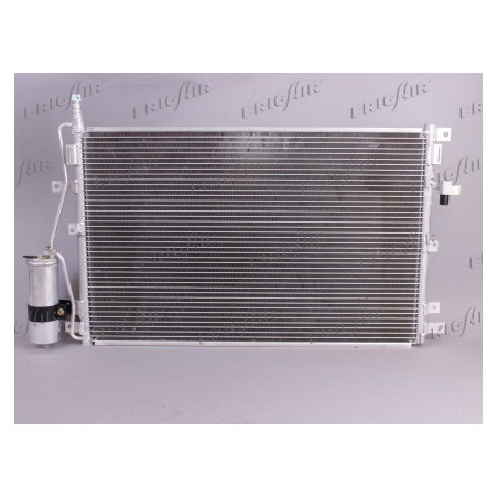 Condenseur de climatisation...