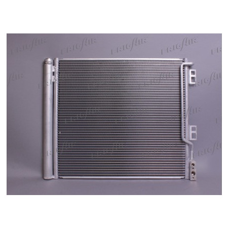 Condenseur de climatisation...