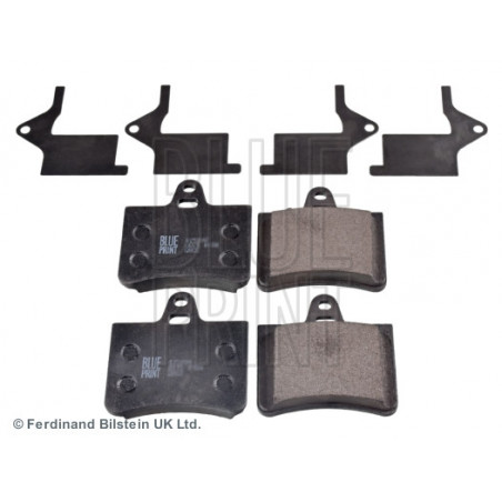 Jeu de quatre plaquettes de frein à disque BLUE PRINT